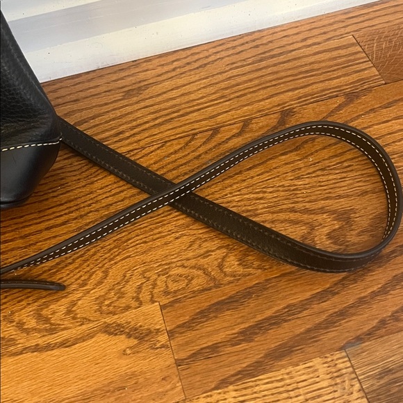 Dooney & Bourke Pebbled Black Leather Crossbody Bag with Gold Logo - Picture 15 of 16